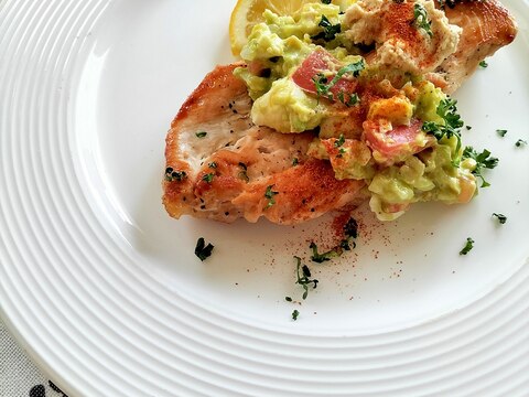 ゆで卵とアボカドのディップ風♪